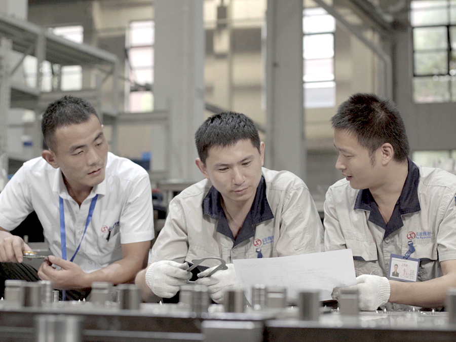 弘能研發(fā)團(tuán)隊